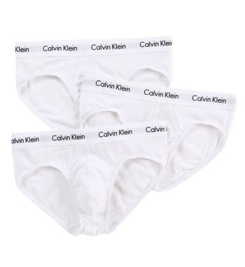 Model / Actor Kelly Osasere Strips Down To His Calvin Klein Briefs ...