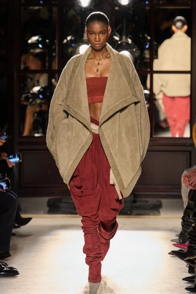 balmain-spring-2026-ready-to-wear-credit-gorunway