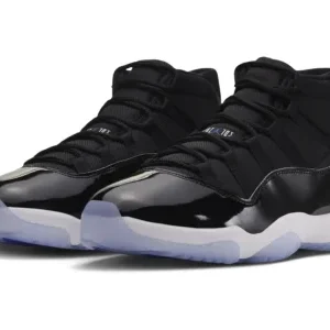 Air Jordan 11 “Space Jam”1
